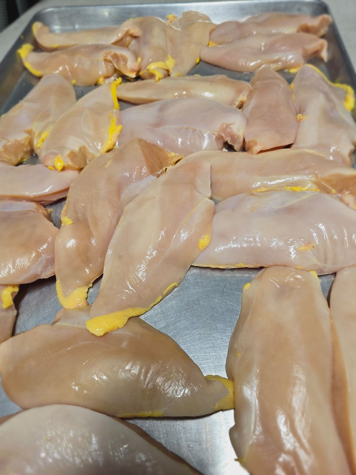 Pasture Raised French Sasso Chicken Breast, Boneless / Skinless (3-4 Breast Per Pkg)