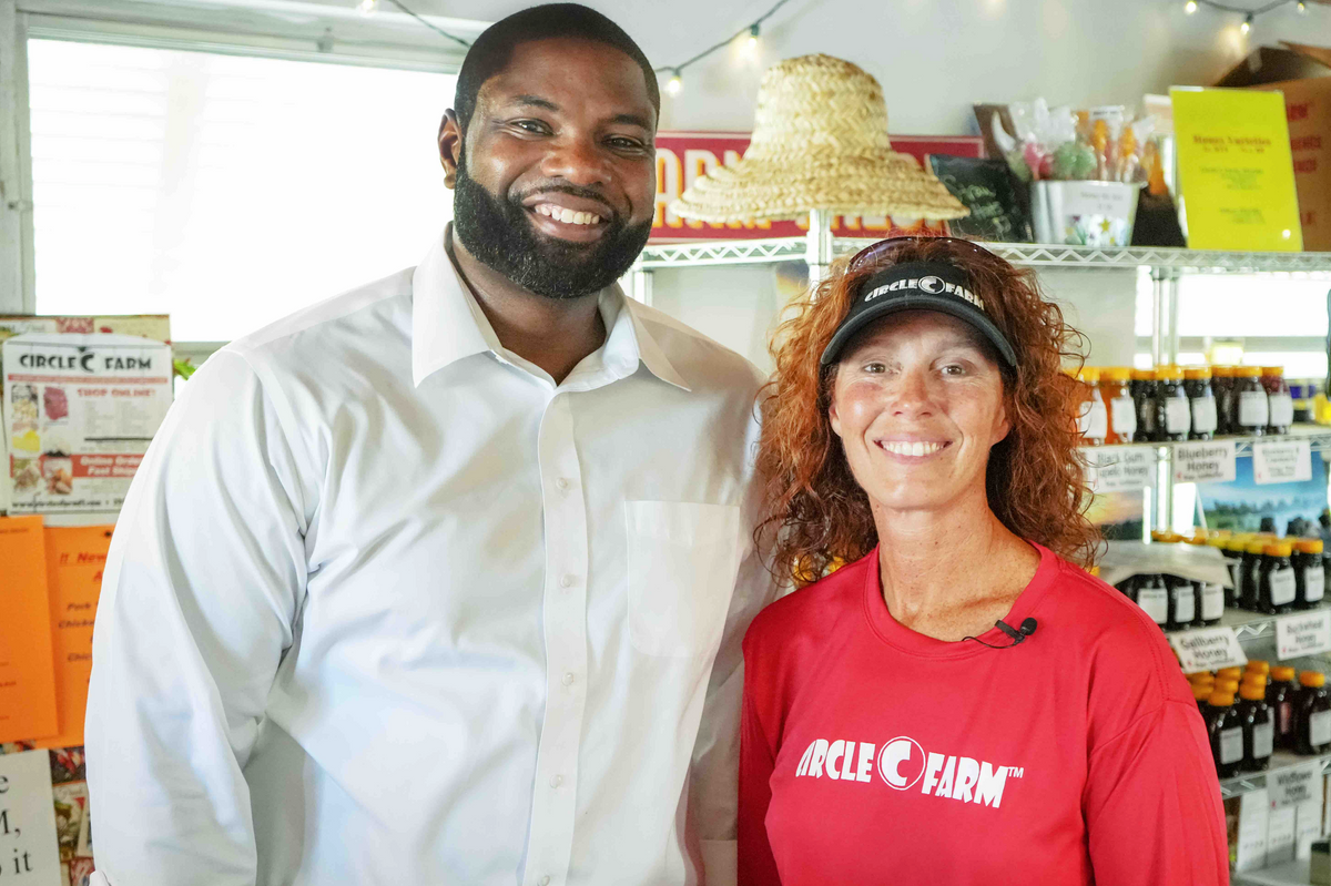 Farmer Nicole of Circle C Farm Talks with Congressman Byron Donalds