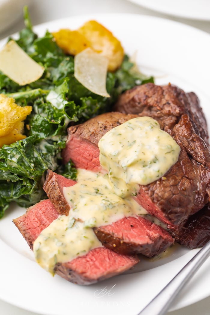 Filet Mignon With Bearaise Sause