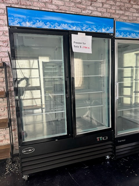 Commercial Freezers & Refrigerators